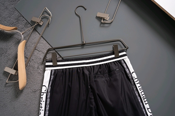 ブランドハーフパンツ全体デザイン